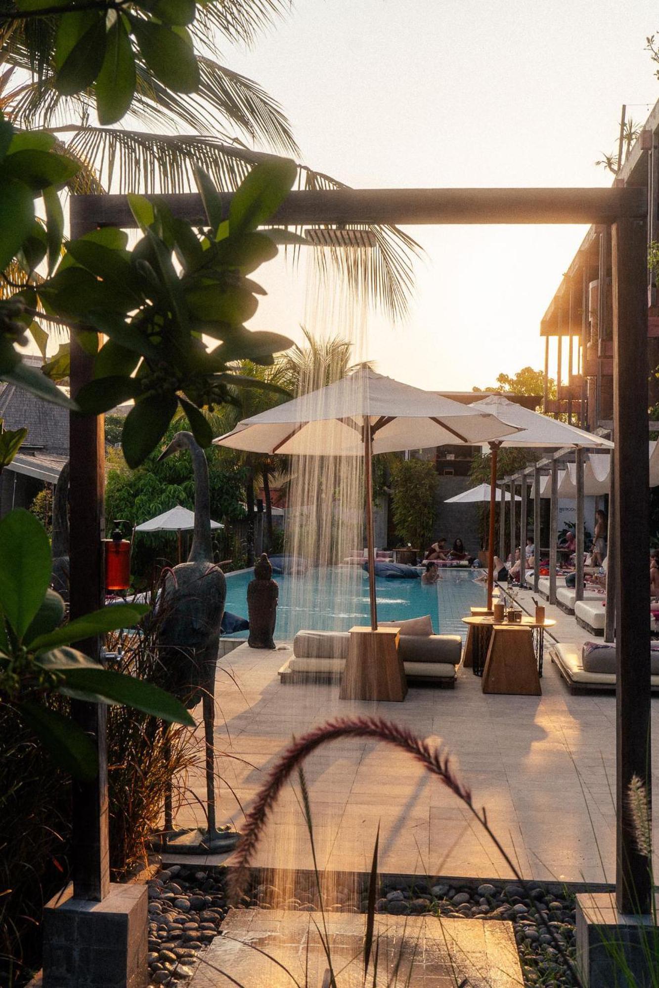 Shore Amora Canggu Екстериор снимка