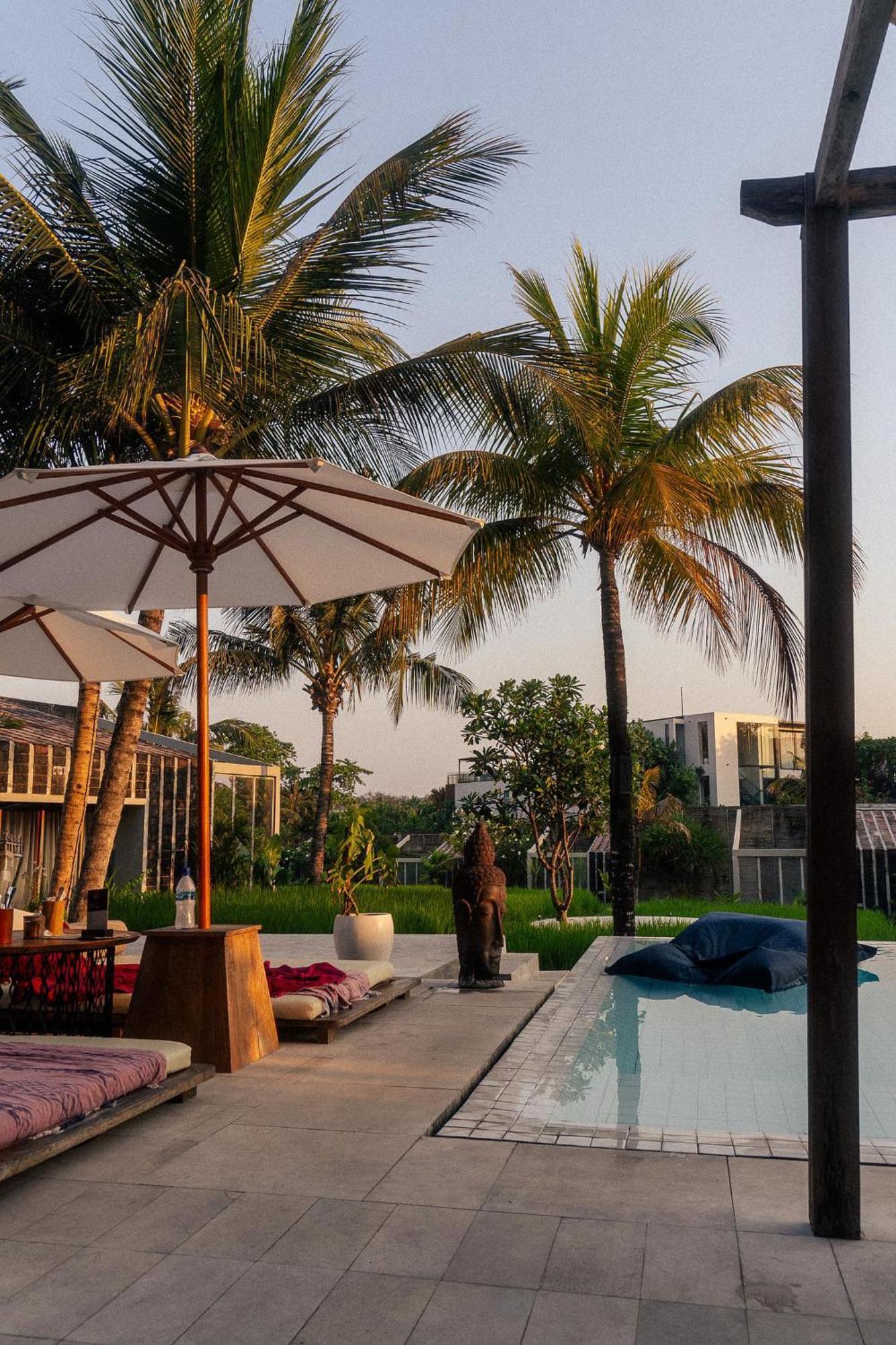 Shore Amora Canggu Екстериор снимка