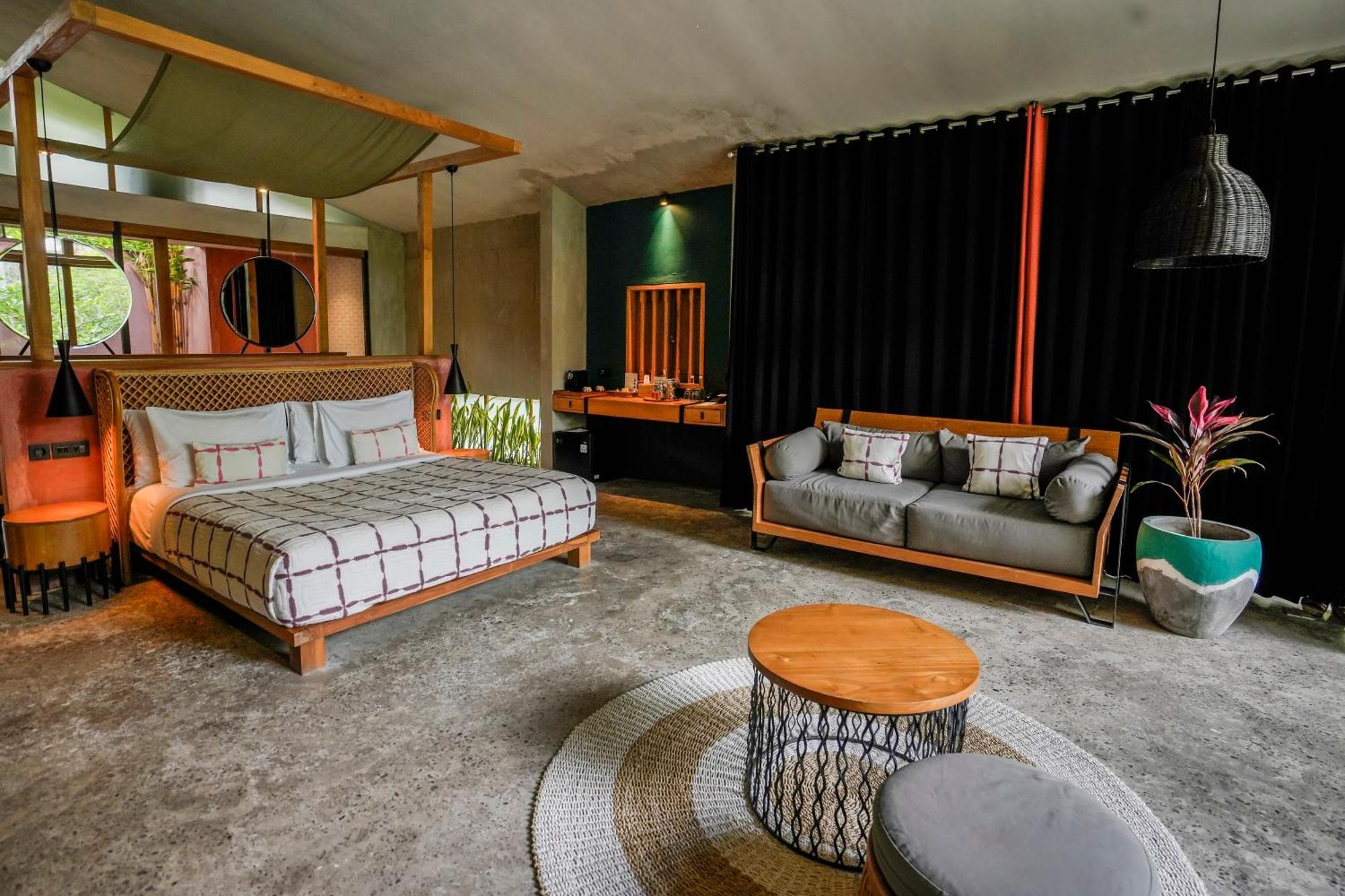 Shore Amora Canggu Екстериор снимка