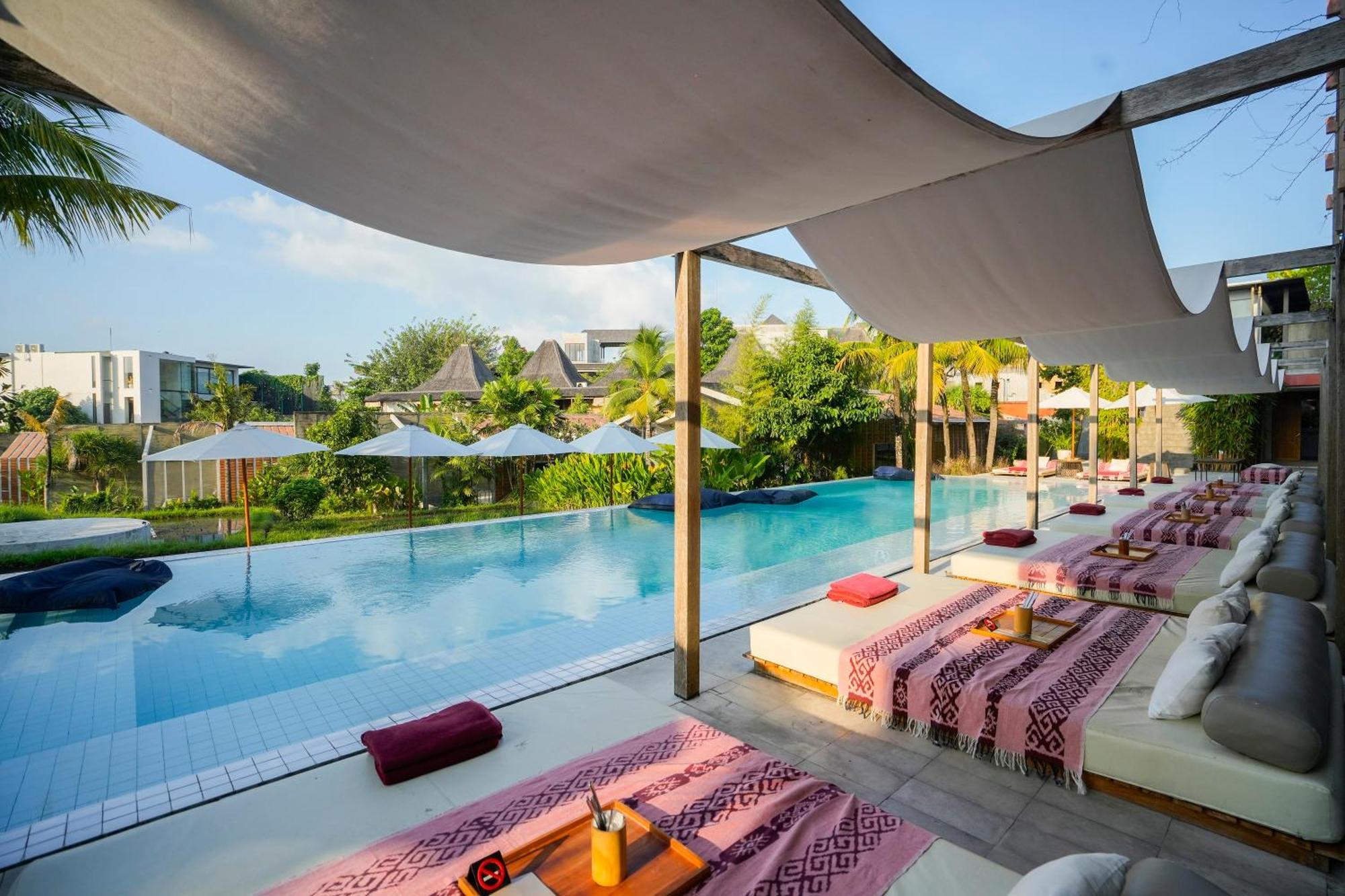 Shore Amora Canggu Екстериор снимка